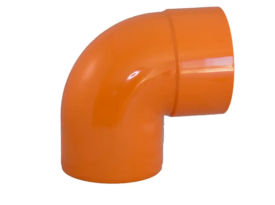 Curva 87°30' in PVC rigido di colore arancione per impianti di scarico e drenaggio.