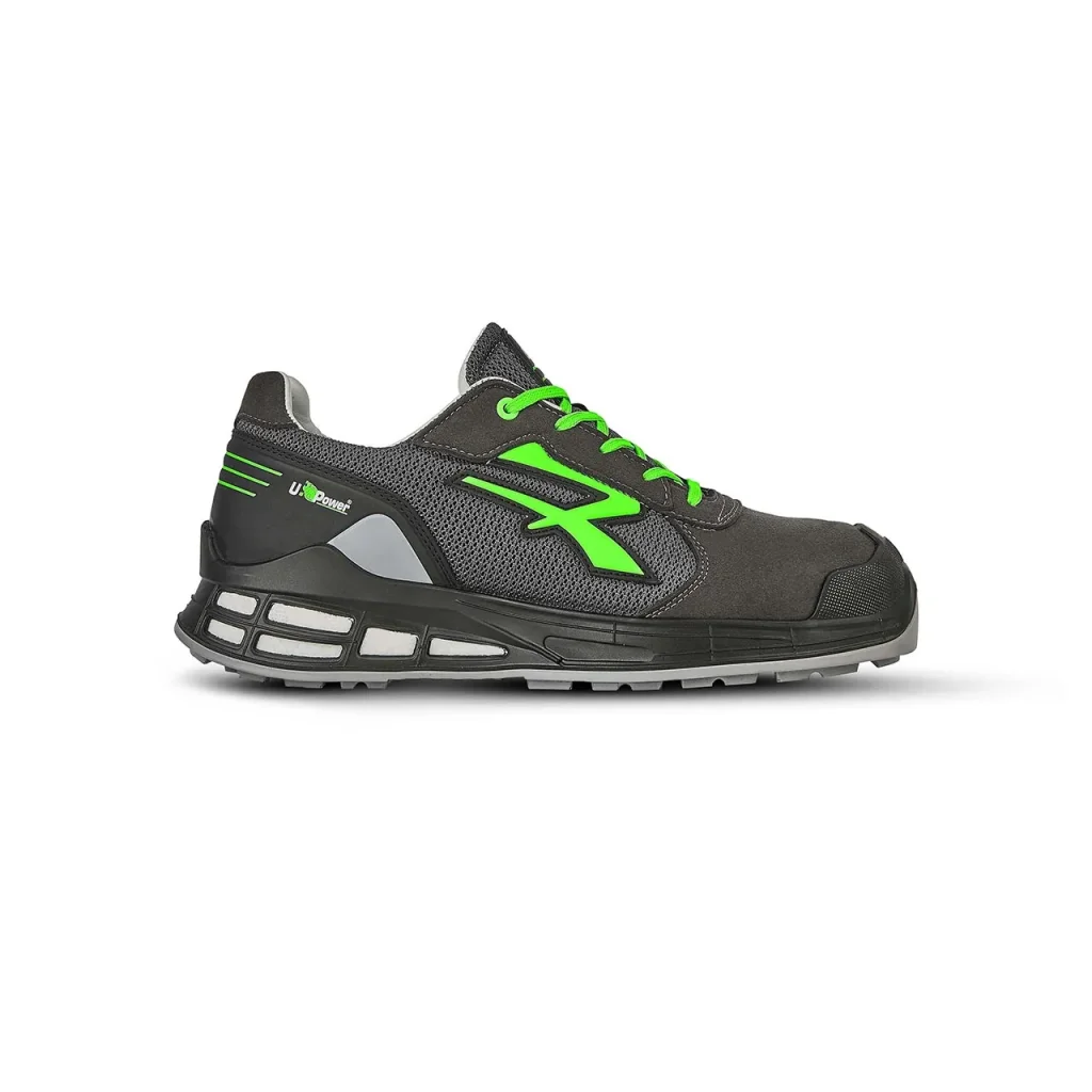 Scarpa U-Power Egon nera con dettagli verdi.